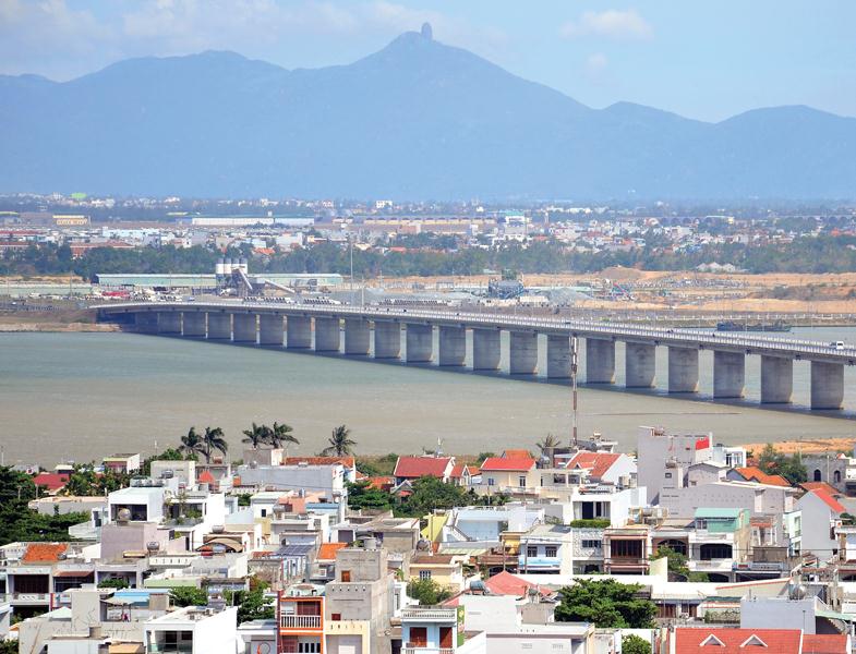 Tuyến ven biển Tuy Hòa - Vũng Rô: “Đường cao tốc” đến tương lai của Phú Yên